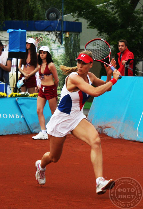 Елена Дементьева